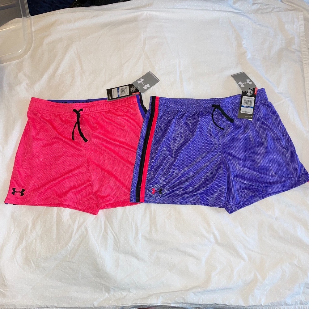 Girls Under Armour Shorts.  Size XL.  NWT